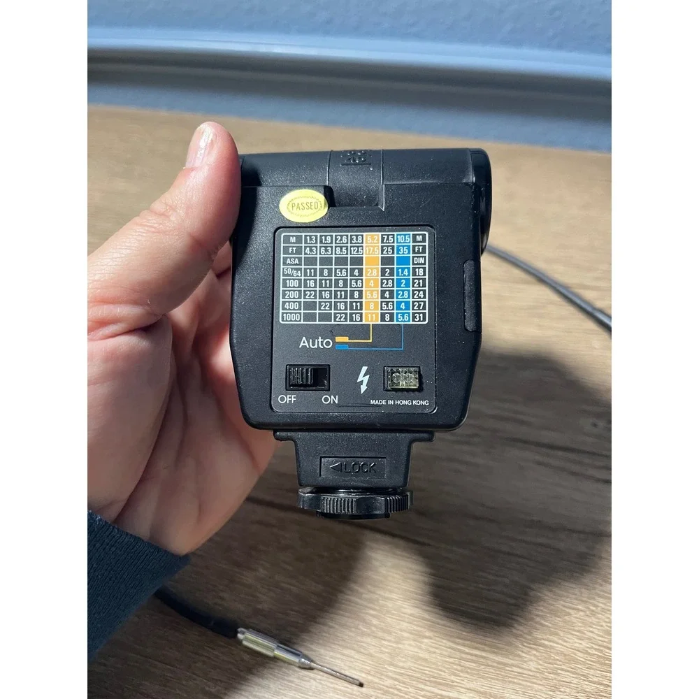 Promaster FT 1700 Automatic‎ Thyristor Bounce Flash Camera Speedlight NOT TESTED